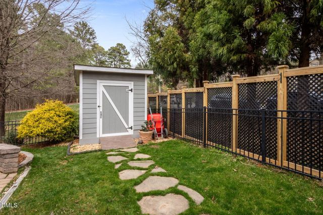 102 Legends Way, Chapel Hill, NC 27516