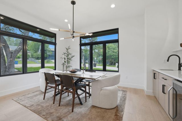 2605 Forest Bend DR, Austin, TX 78704