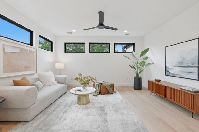 2605 Forest Bend DR, Austin, TX 78704