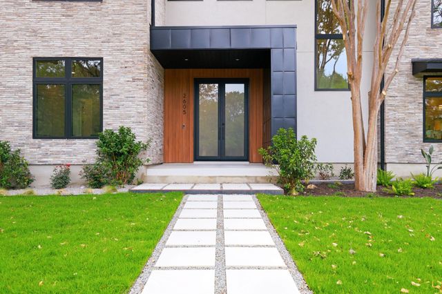 2605 Forest Bend DR, Austin, TX 78704