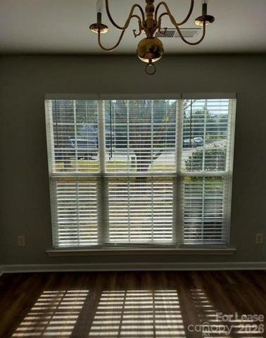 3147 Old Ironside Drive, Charlotte, NC 28213