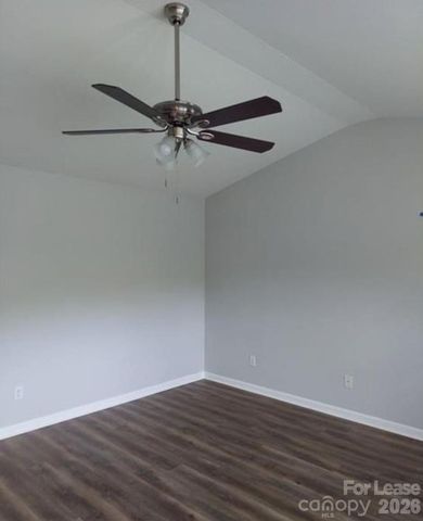 3147 Old Ironside Drive, Charlotte, NC 28213