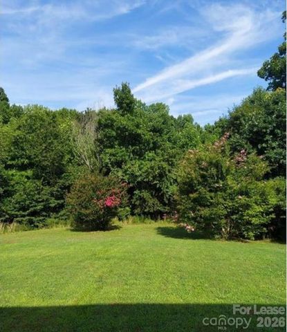 3147 Old Ironside Drive, Charlotte, NC 28213