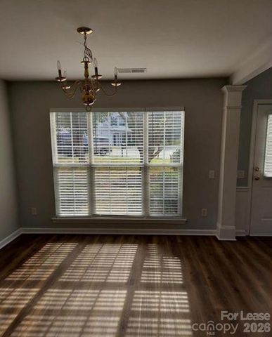 3147 Old Ironside Drive, Charlotte, NC 28213