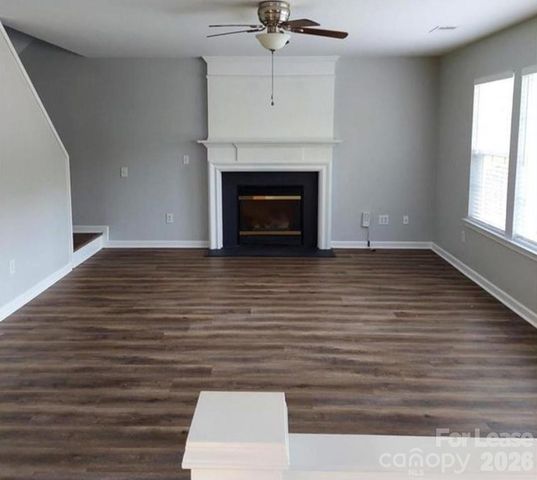 3147 Old Ironside Drive, Charlotte, NC 28213