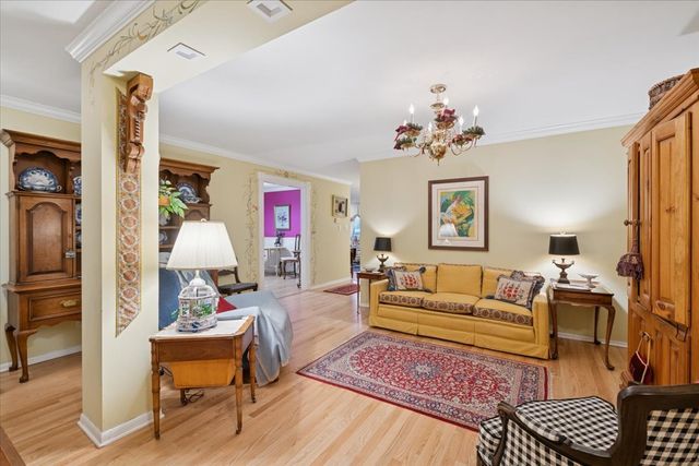 411 Ashland Avenue 1A, River Forest, IL 60305