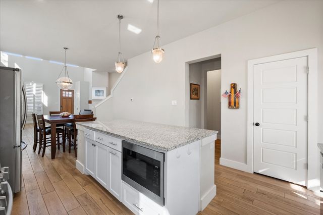 203 W Kimball Street B, Mansfield, TX 76063