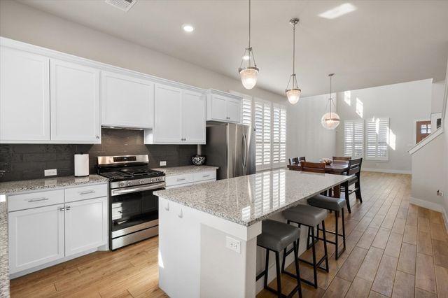 203 W Kimball Street B, Mansfield, TX 76063