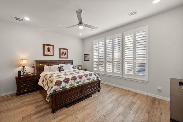 203 W Kimball Street B, Mansfield, TX 76063