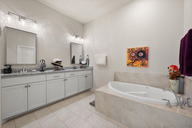 203 W Kimball Street B, Mansfield, TX 76063