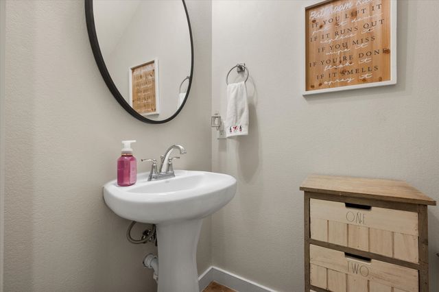 203 W Kimball Street B, Mansfield, TX 76063