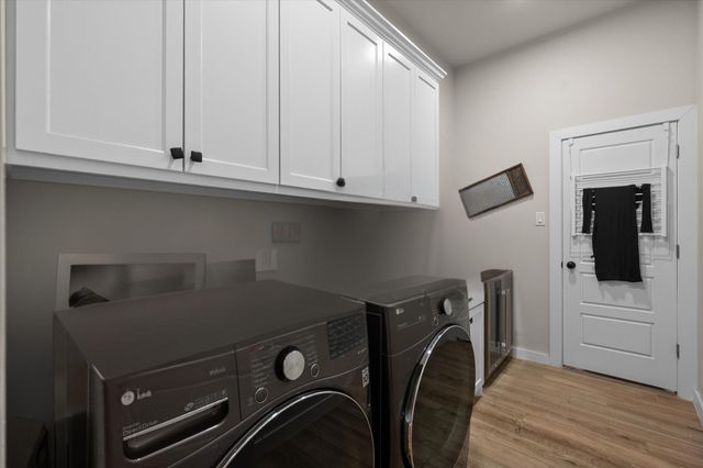 203 W Kimball Street B, Mansfield, TX 76063