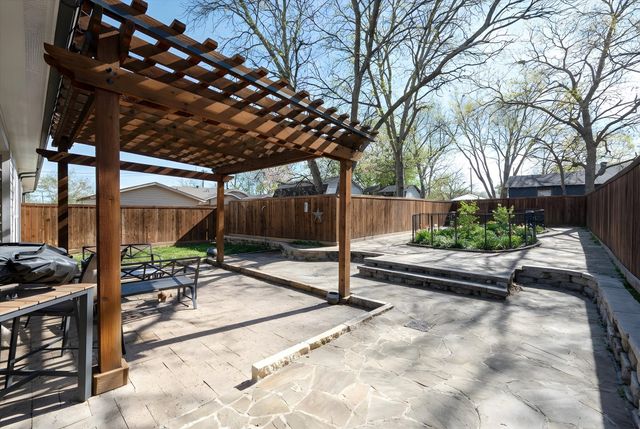 203 W Kimball Street B, Mansfield, TX 76063