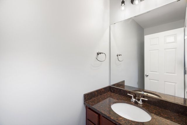 131 Court St Unit 21, Exeter, NH 03833