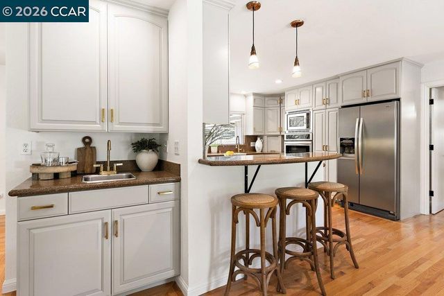 607 Rheem Blvd, Moraga, CA 94556