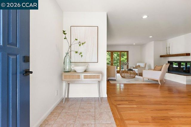 607 Rheem Blvd, Moraga, CA 94556