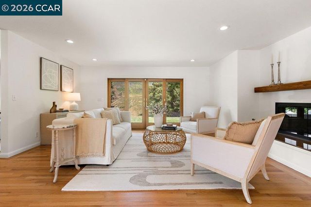 607 Rheem Blvd, Moraga, CA 94556