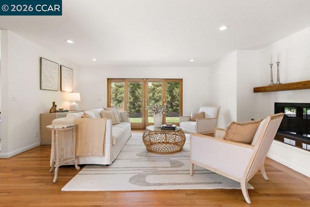 607 Rheem Blvd, Moraga, CA 94556