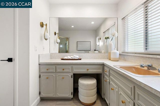 607 Rheem Blvd, Moraga, CA 94556