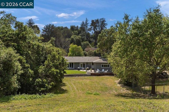 607 Rheem Blvd, Moraga, CA 94556