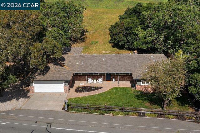 607 Rheem Blvd, Moraga, CA 94556