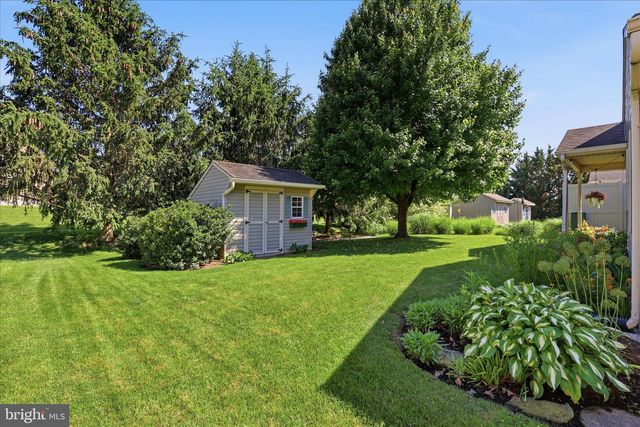 523 FOGGY BOTTOM RD, Ephrata, PA 17522