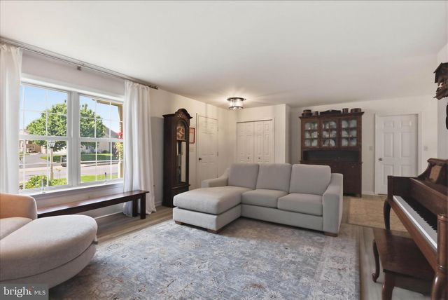523 FOGGY BOTTOM RD, Ephrata, PA 17522