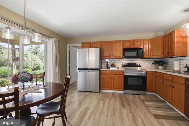 523 FOGGY BOTTOM RD, Ephrata, PA 17522
