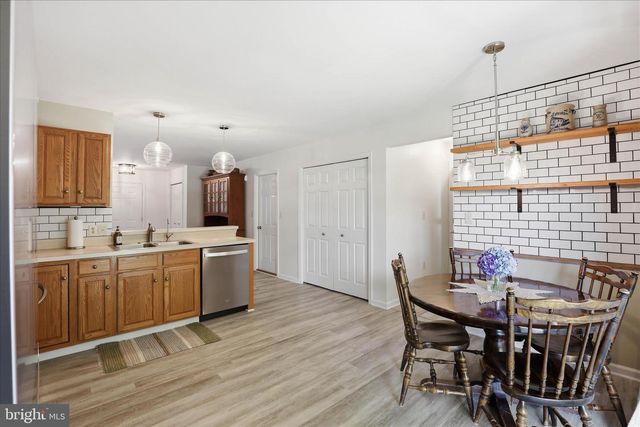 523 FOGGY BOTTOM RD, Ephrata, PA 17522