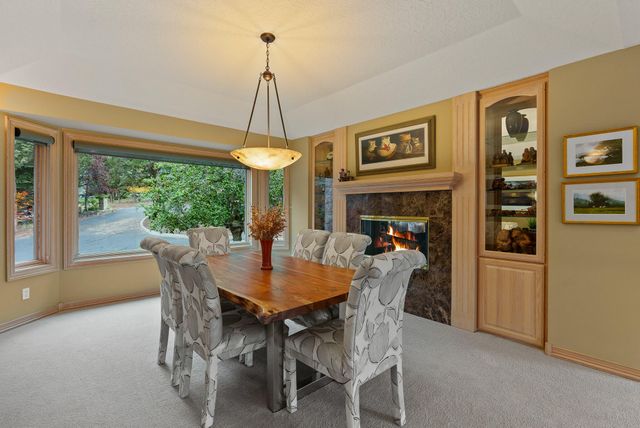 1122 NW Foxwood Place, Bend, OR 97703