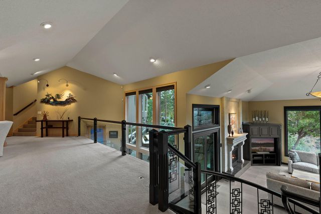 1122 NW Foxwood Place, Bend, OR 97703