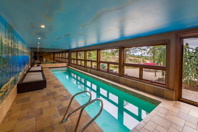 1122 NW Foxwood Place, Bend, OR 97703