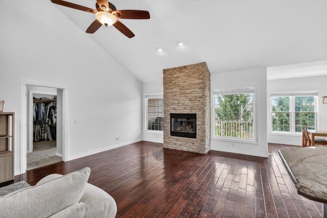 269 W Nelson Street, Deerfield, WI 53531