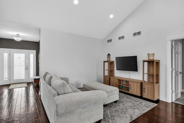 269 W Nelson Street, Deerfield, WI 53531