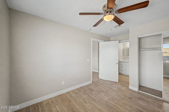 4044 W BURGESS Lane, Phoenix, AZ 85041