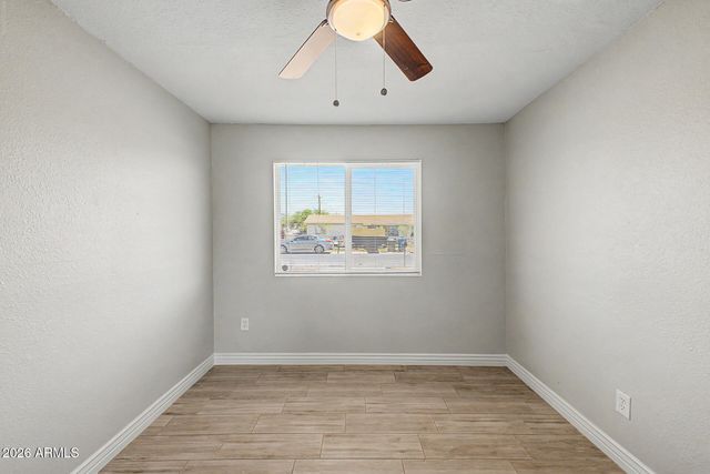 4044 W BURGESS Lane, Phoenix, AZ 85041