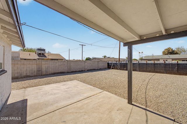 4044 W BURGESS Lane, Phoenix, AZ 85041