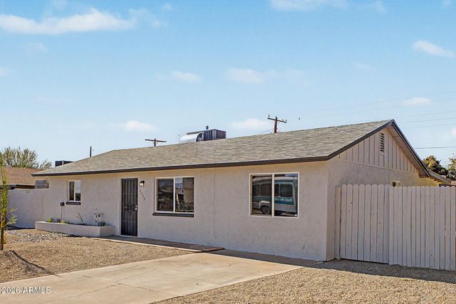 4044 W BURGESS Lane, Phoenix, AZ 85041