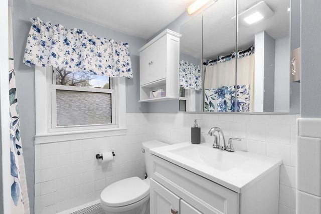 22 Baker St, Brockton, MA 02302