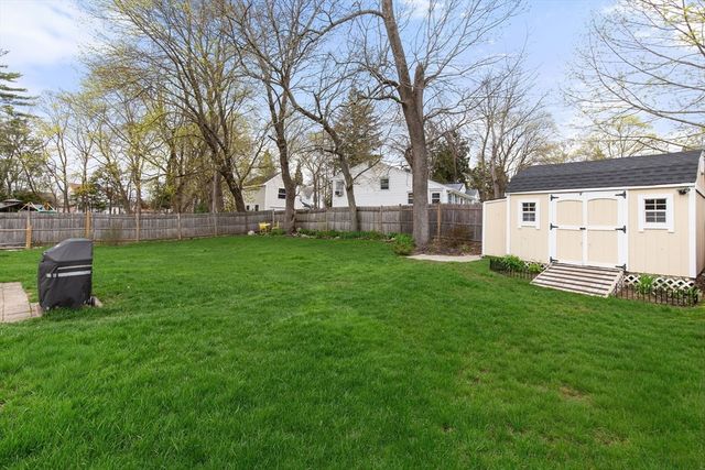 22 Baker St, Brockton, MA 02302