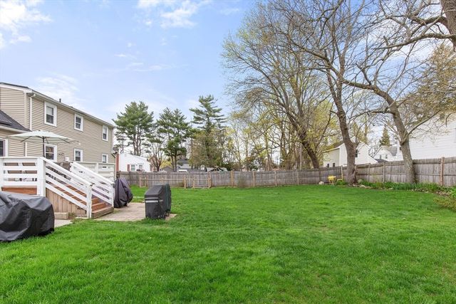 22 Baker St, Brockton, MA 02302