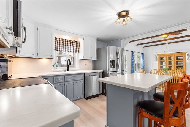 22 Baker St, Brockton, MA 02302