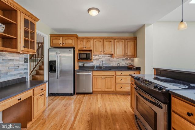 6406 SUNDERLAND DR, Ellicott City, MD 21043