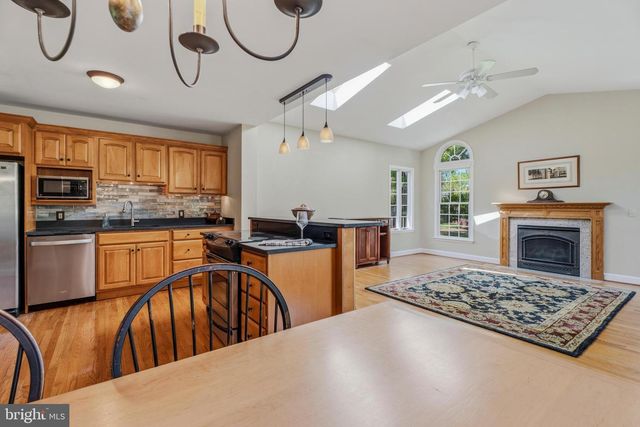 6406 SUNDERLAND DR, Ellicott City, MD 21043
