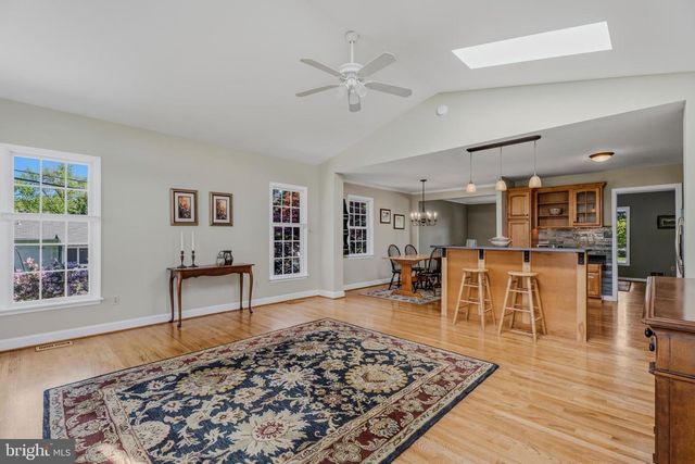6406 SUNDERLAND DR, Ellicott City, MD 21043