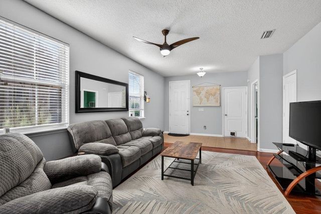 300 W Pisa Pl, St Augustine, FL 32084