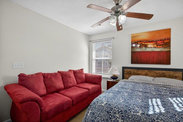 300 W Pisa Pl, St Augustine, FL 32084