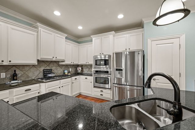 631 Burnswick Isles Way, Frisco, TX 75036