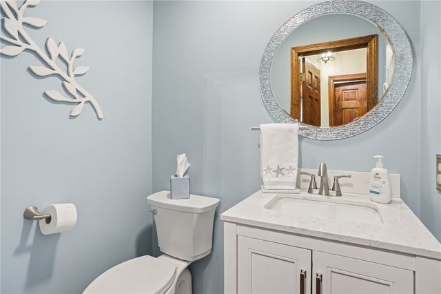 34 Robin Lane, West Warwick, RI 02893