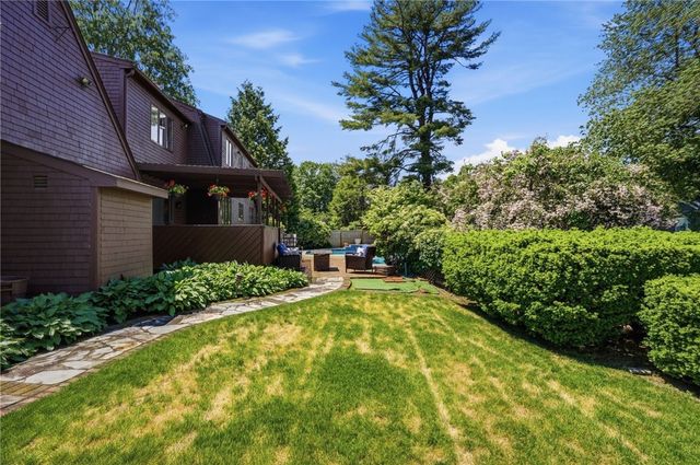 34 Robin Lane, West Warwick, RI 02893